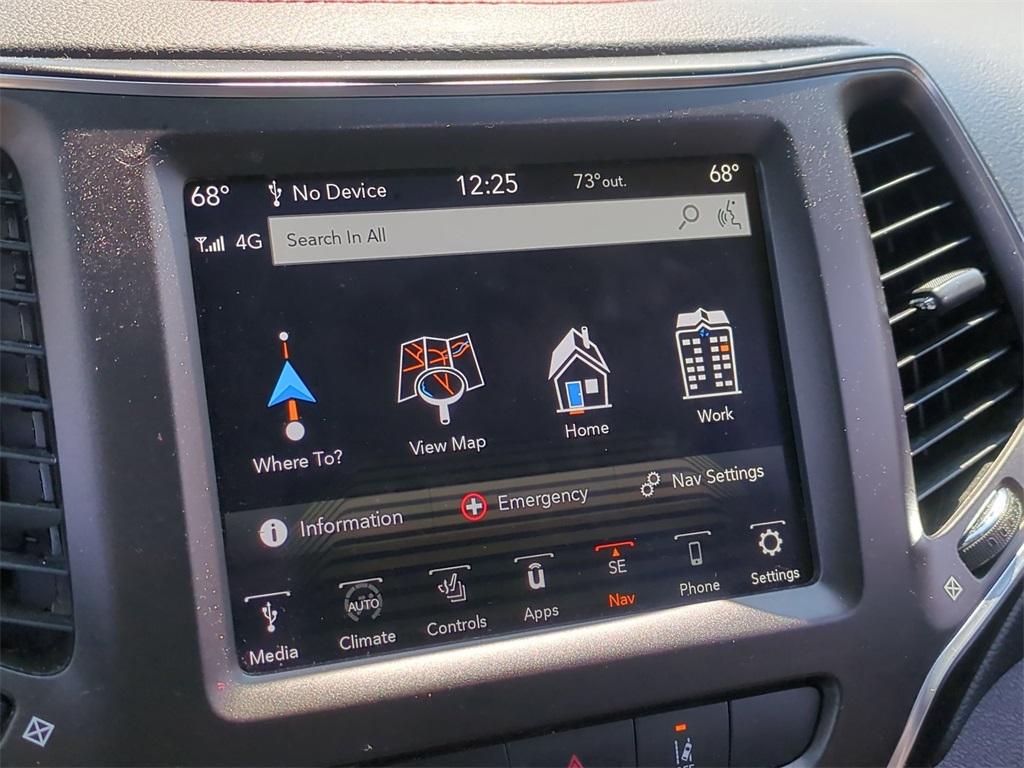 2022 Jeep Cherokee Trailhawk photo 30