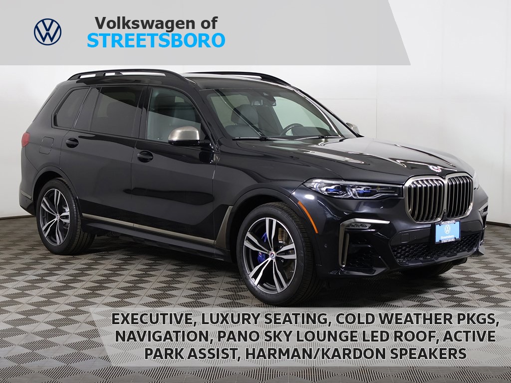 2022 BMW X7 M50i's photo