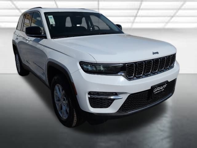2024 Jeep Grand Cherokee Limited's photo