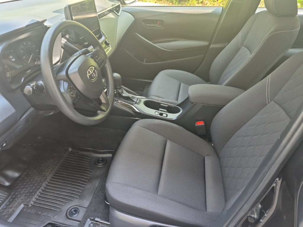 2024 Toyota Corolla LE photo 9