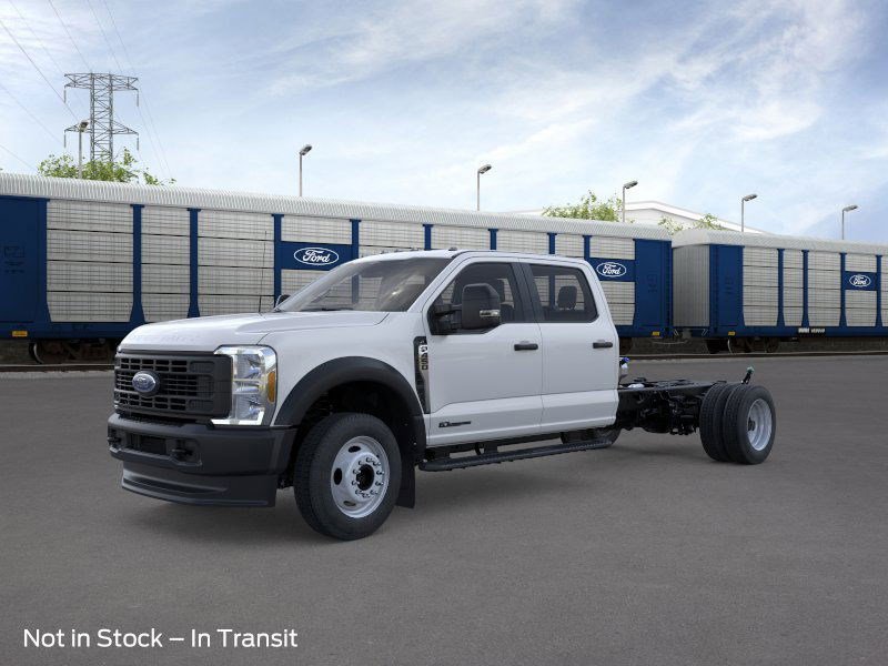 2026 Ford F-450 Super Duty Chassis Cab XL's photo