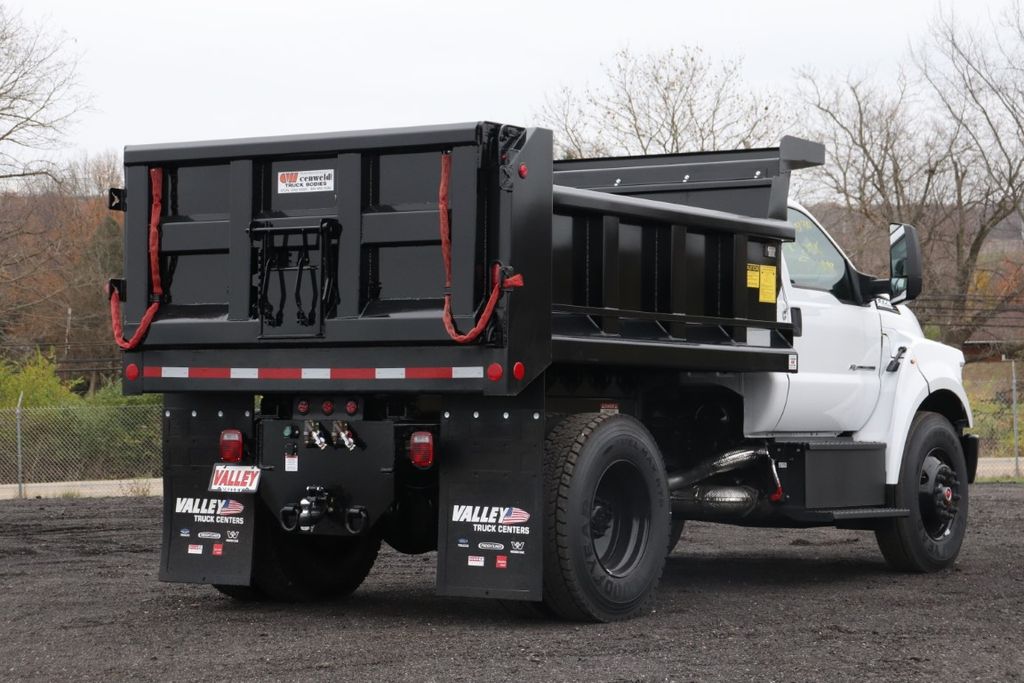2025 Ford F-750 photo 7