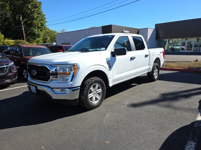 2022 Ford F-150 XLT photo 3