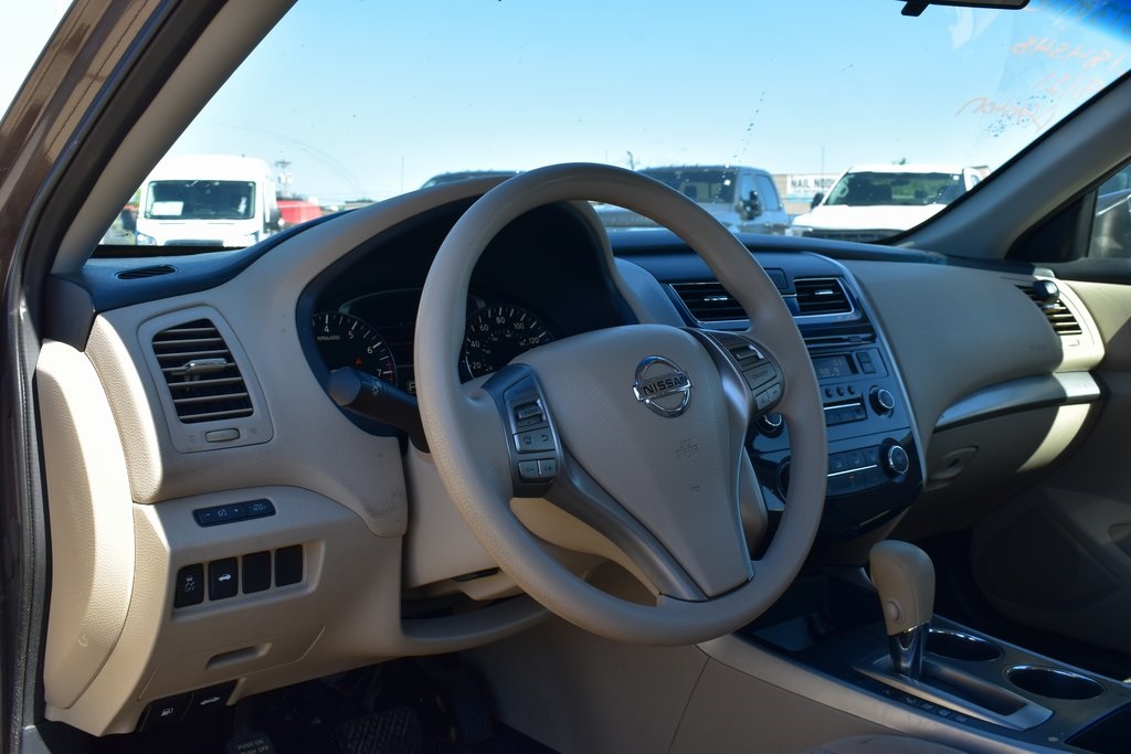 2015 Nissan Altima 2.5 S photo 7