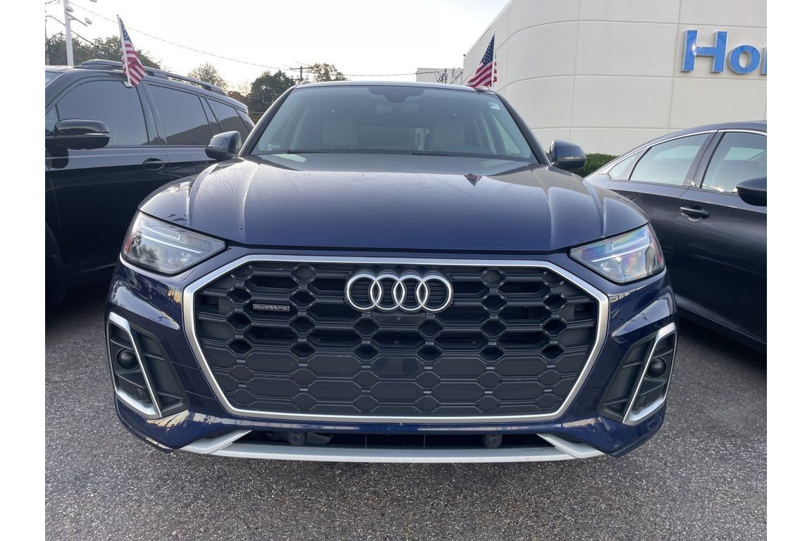 2022 Audi Q5 45 S line Premium photo 3