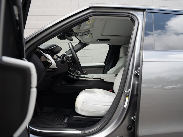 2024 Land Rover Range Rover Sport SE photo 18