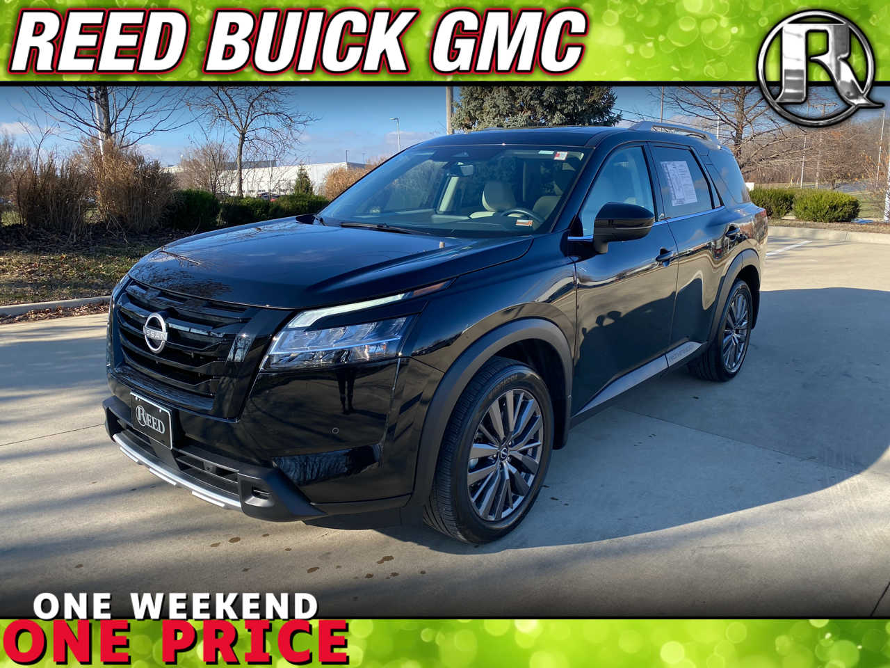 2024 Nissan Pathfinder SL's photo