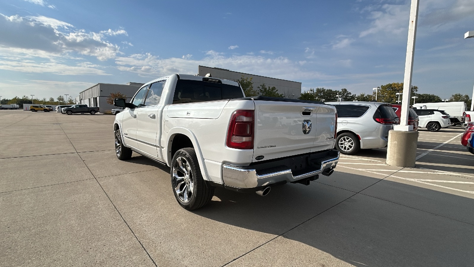 2022 Ram 1500 Limited photo 4