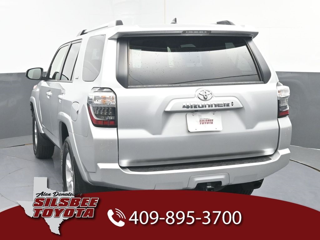 2024 Toyota 4Runner SR5 photo 3