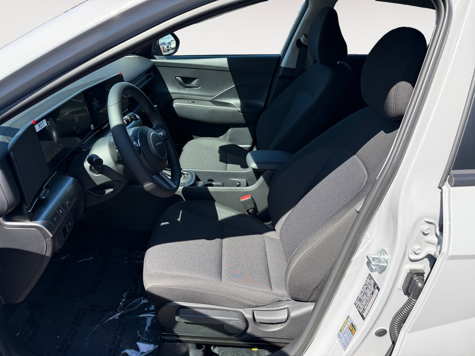 2026 Hyundai Kona SEL photo 10