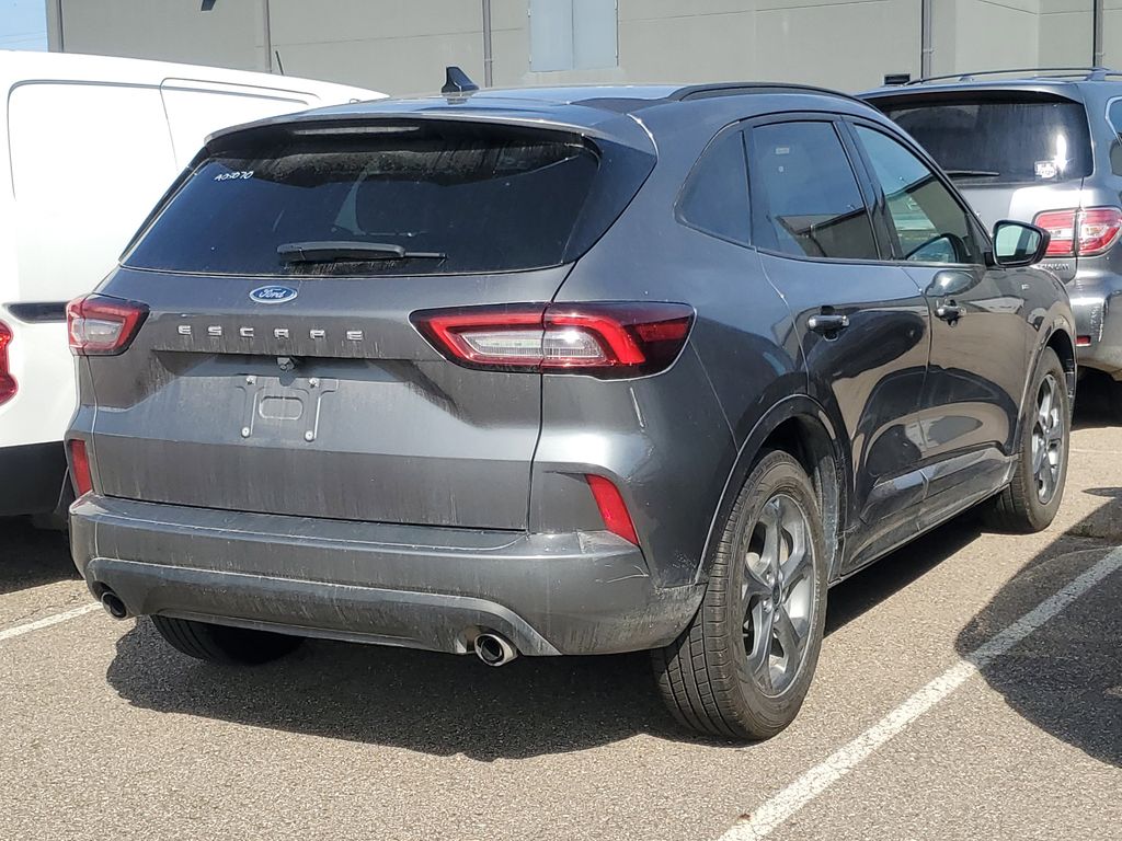 2023 Ford Escape ST-Line photo 3