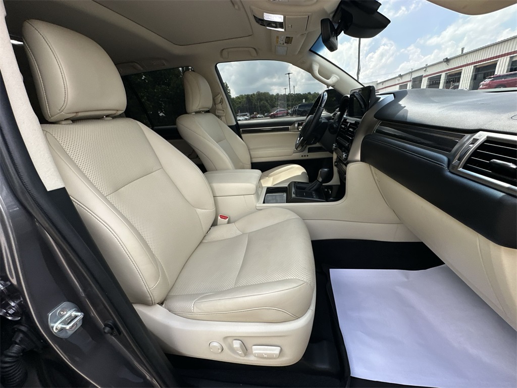 2023 Lexus GX 460 Luxury photo 26