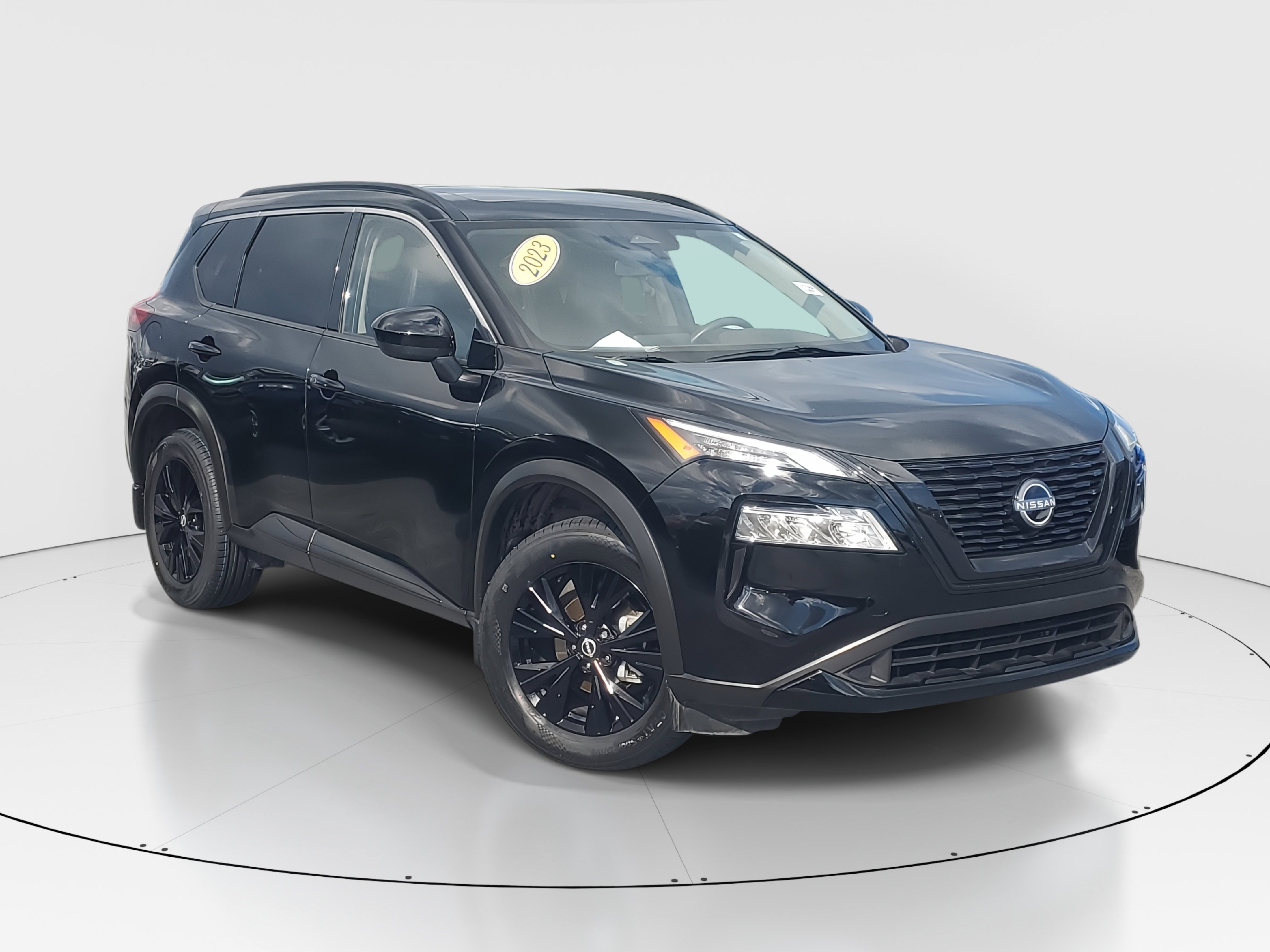 2023 Nissan Rogue SV photo 2
