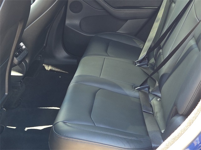 2022 Tesla Model Y Long Range photo 11