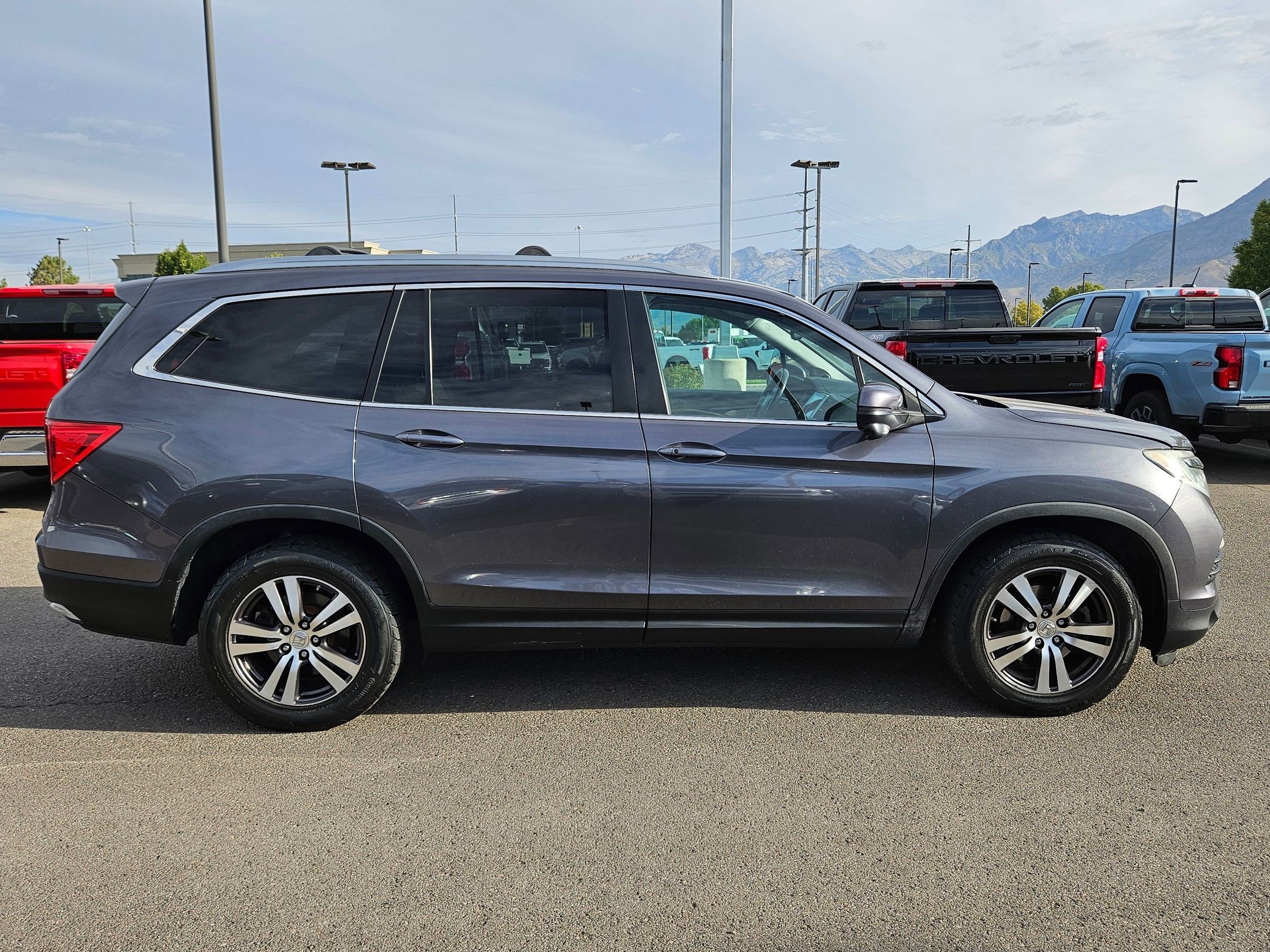 2016 Honda Pilot EX-L photo 2