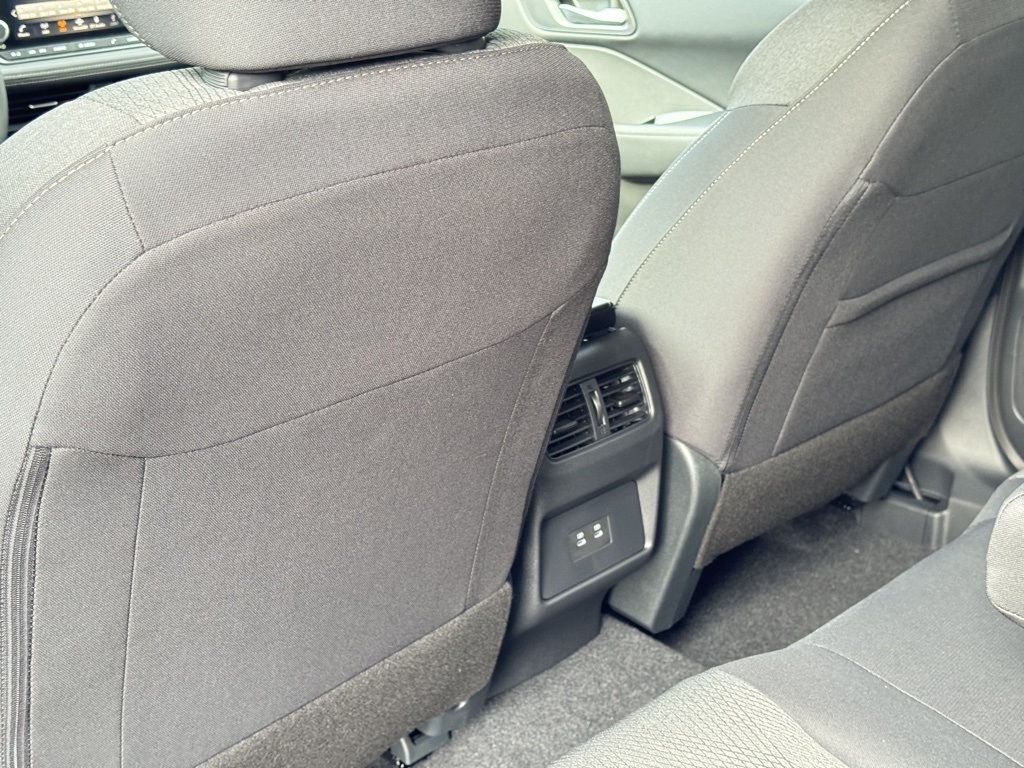 2026 Nissan Rogue SV photo 13