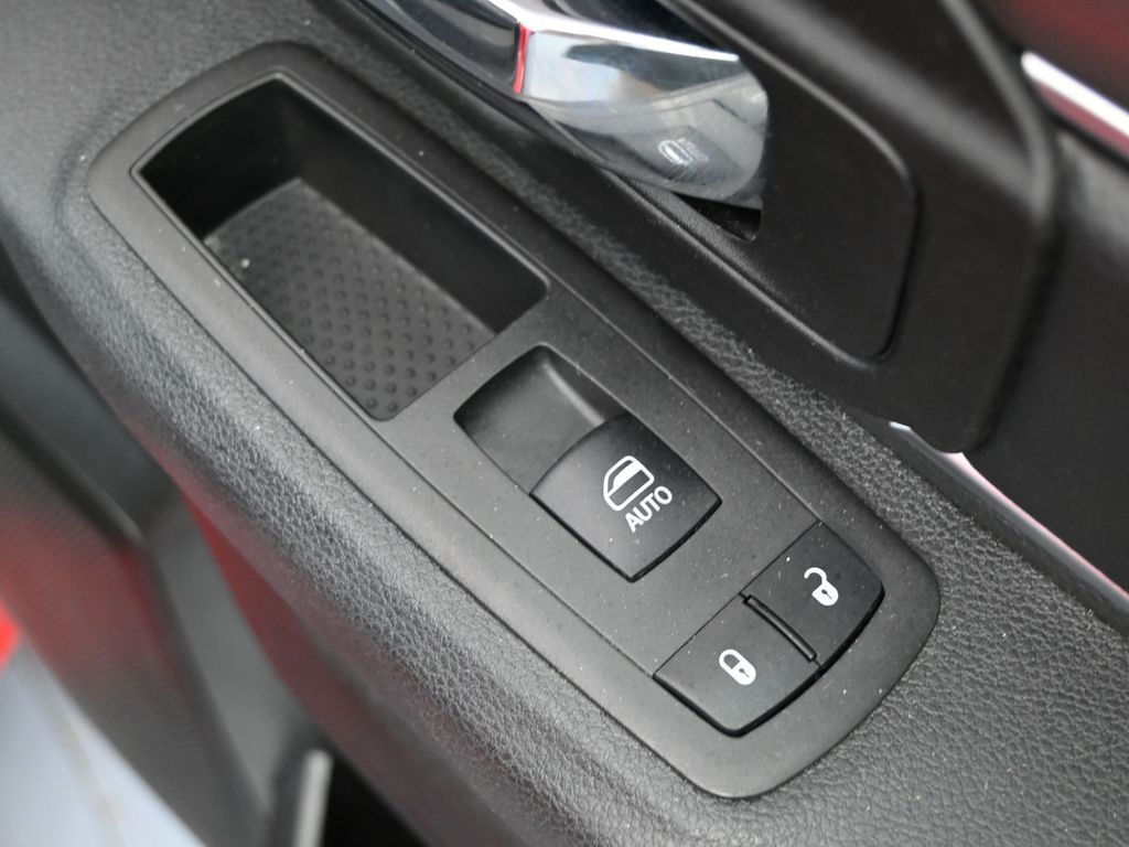 2024 Ram 1500 Classic Warlock photo 33