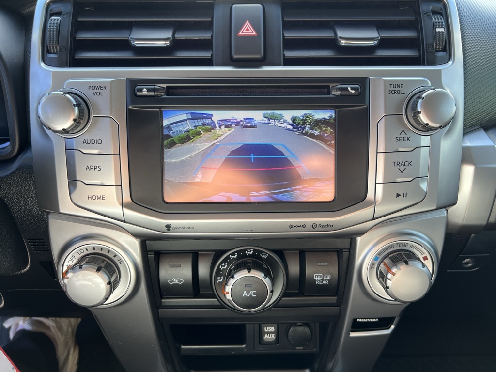 2018 Toyota 4Runner SR5 photo 19