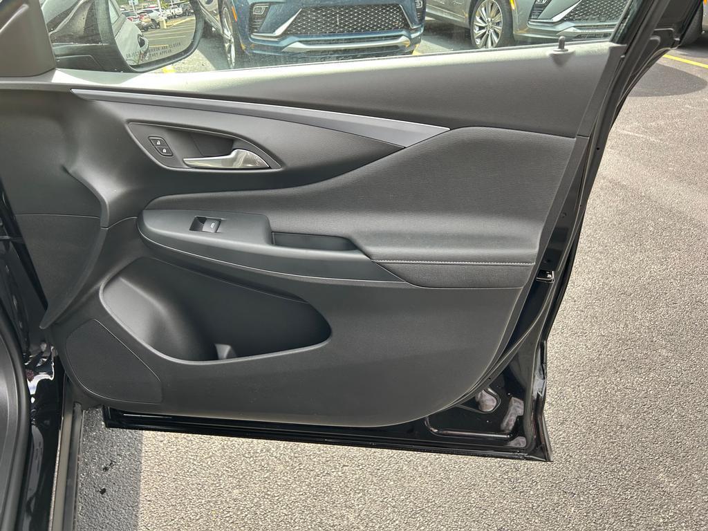 2025 Buick Envista Preferred photo 16