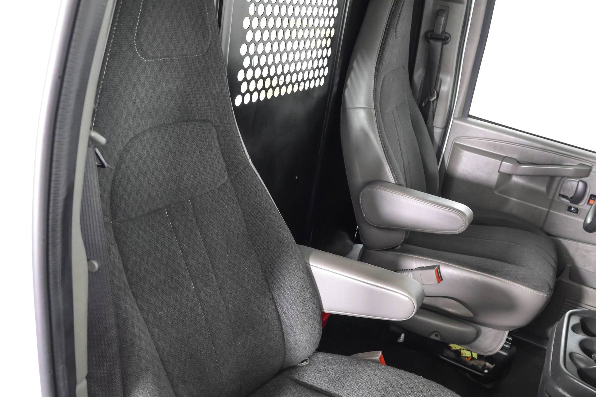 2023 Chevrolet Express Cargo Van 2500 photo 16