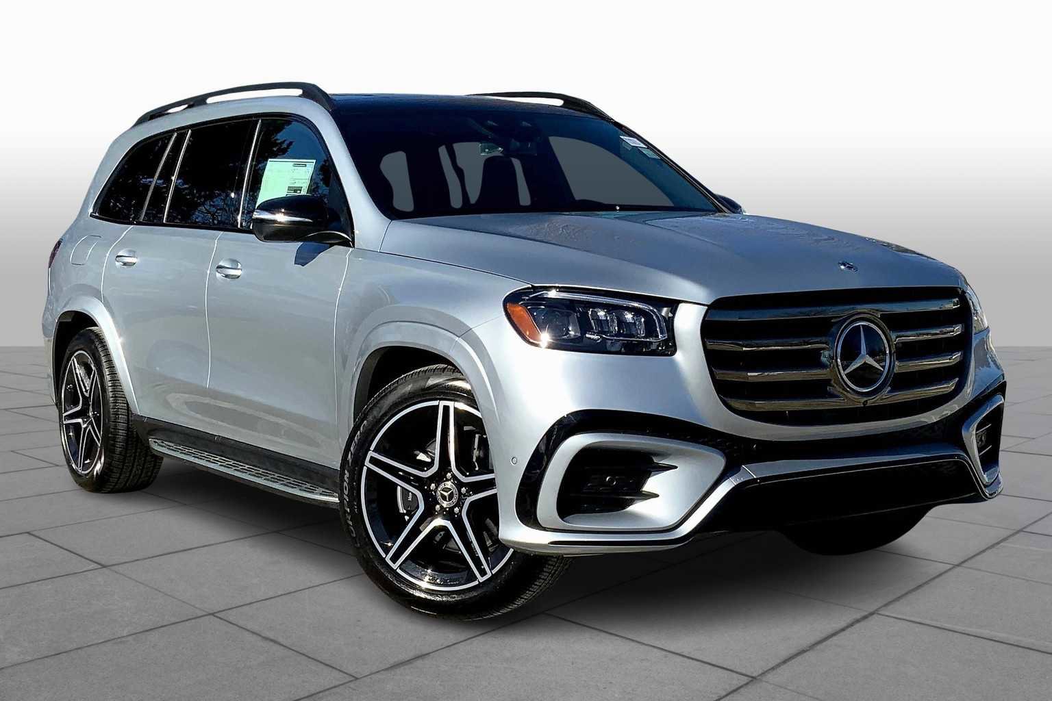 2025 Mercedes Benz GLS 450 4MATIC photo 2