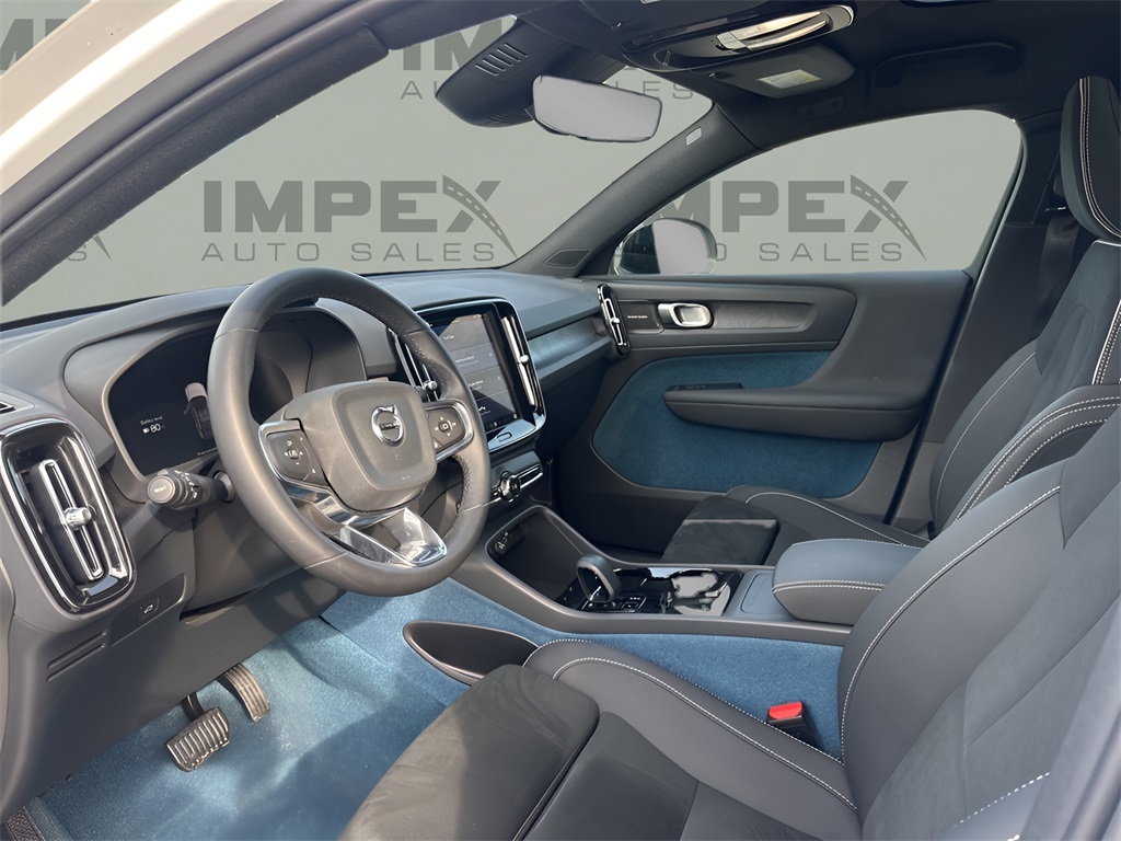 2023 Volvo C40 Recharge Ultimate photo 9