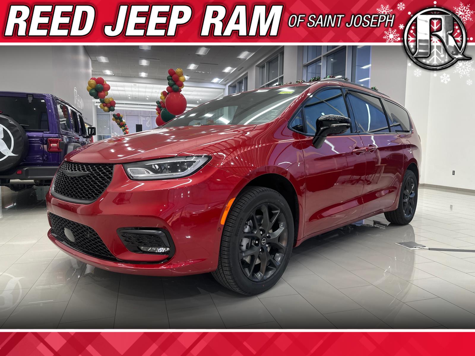 2026 Chrysler Pacifica Limited's photo