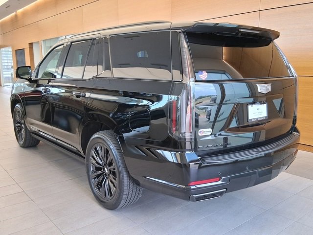 2025 Cadillac Escalade Sport Platinum photo 4