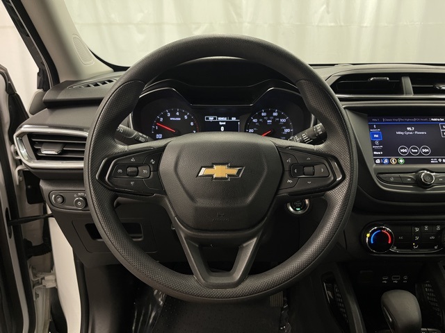 2023 Chevrolet Trailblazer LT photo 11