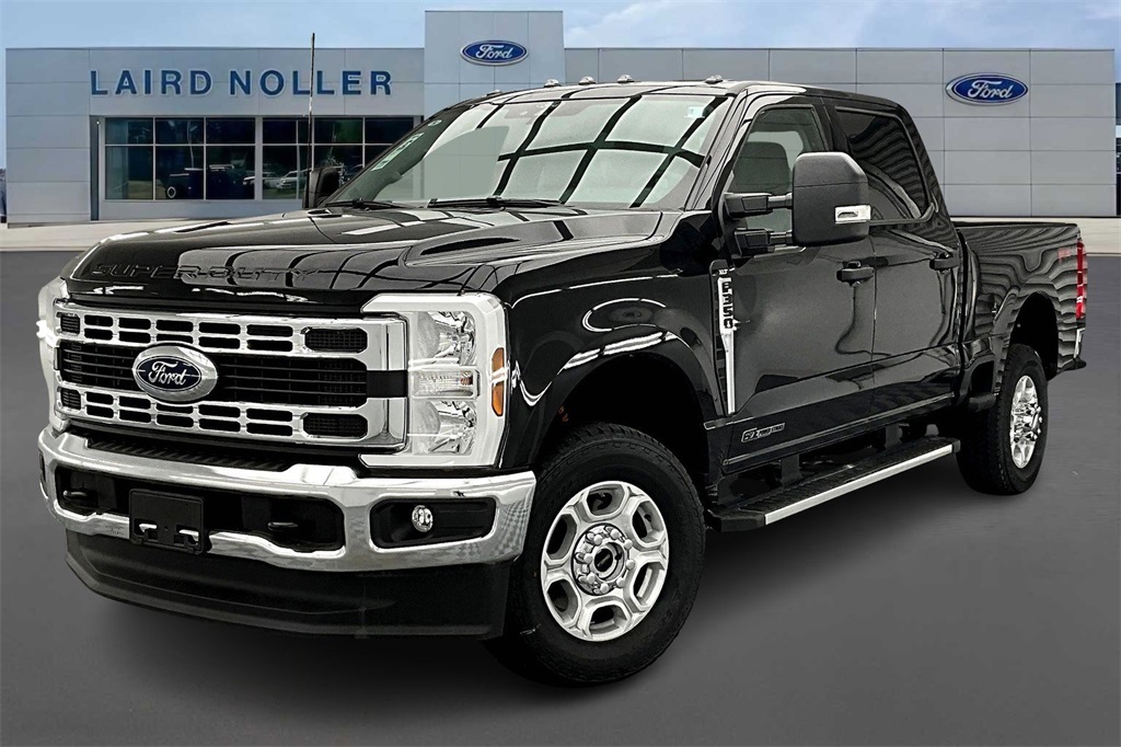 2025 Ford F-350 Super Duty XLT's photo
