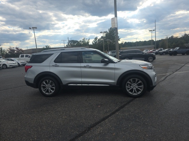 2021 Ford Explorer Limited photo 2