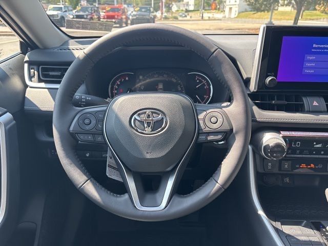 2025 Toyota RAV4 XLE photo 21