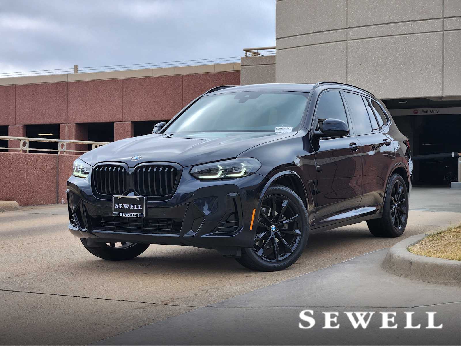 2023 BMW X3 30i's photo