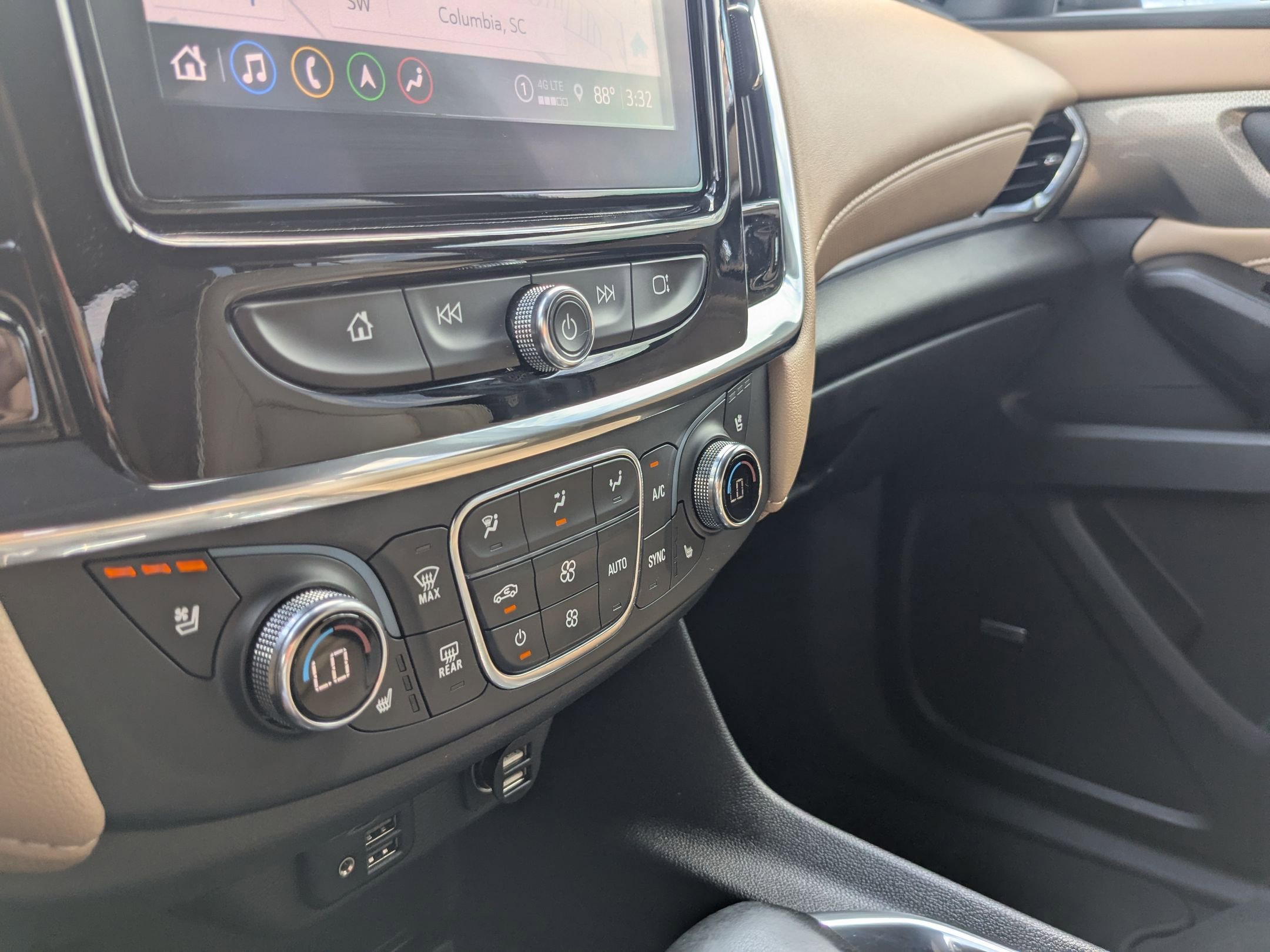 2023 Chevrolet Traverse Premier photo 21