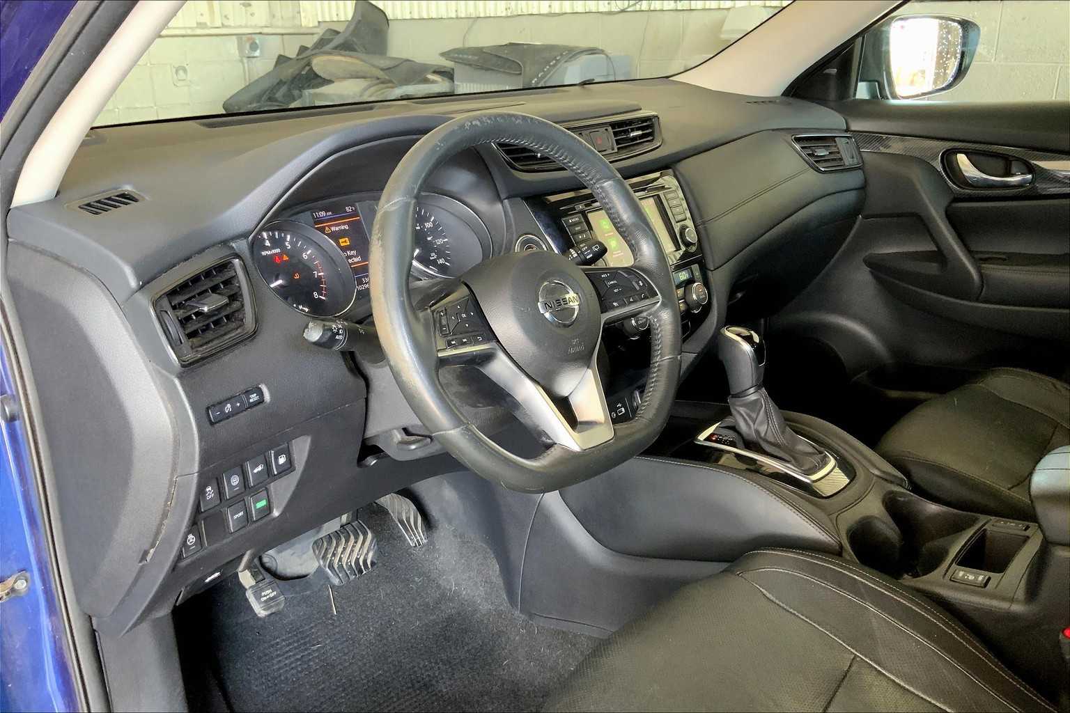 2018 Nissan Rogue SL photo 15