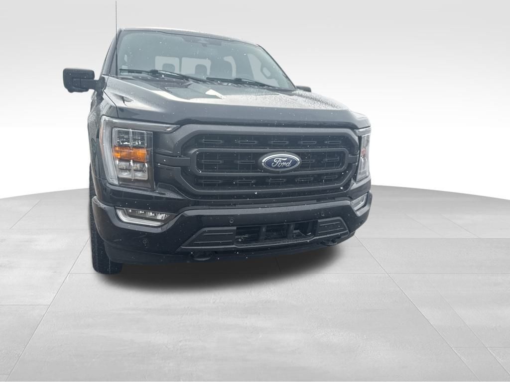 2023 Ford F-150 XLT photo 2