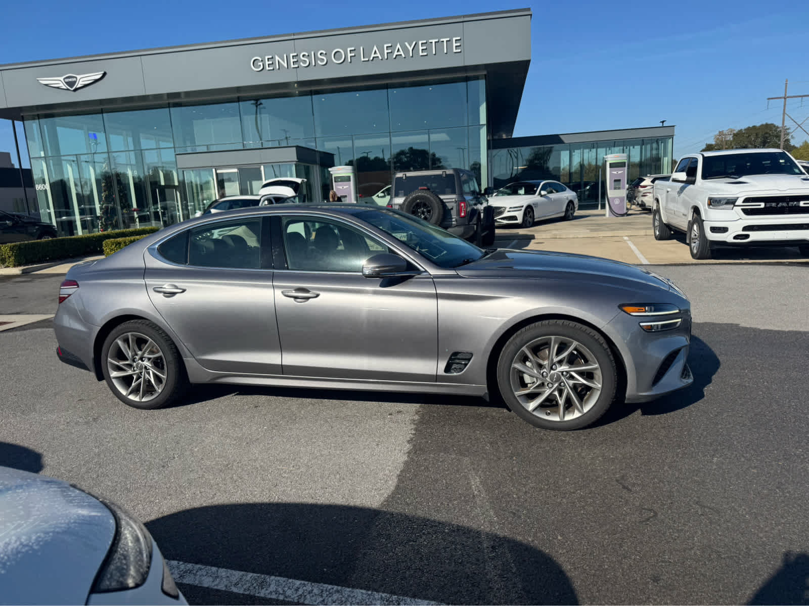 2022 GENESIS G70 Standard's photo