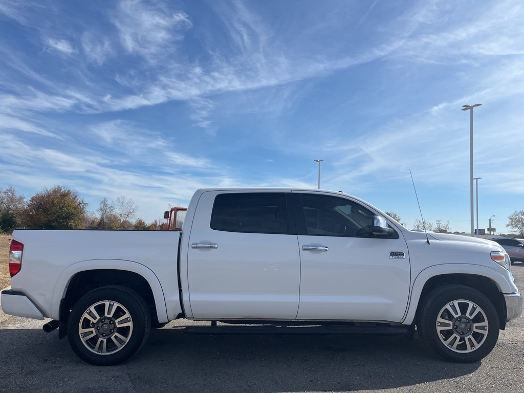 2019 Toyota Tundra Platinum Grade photo 4