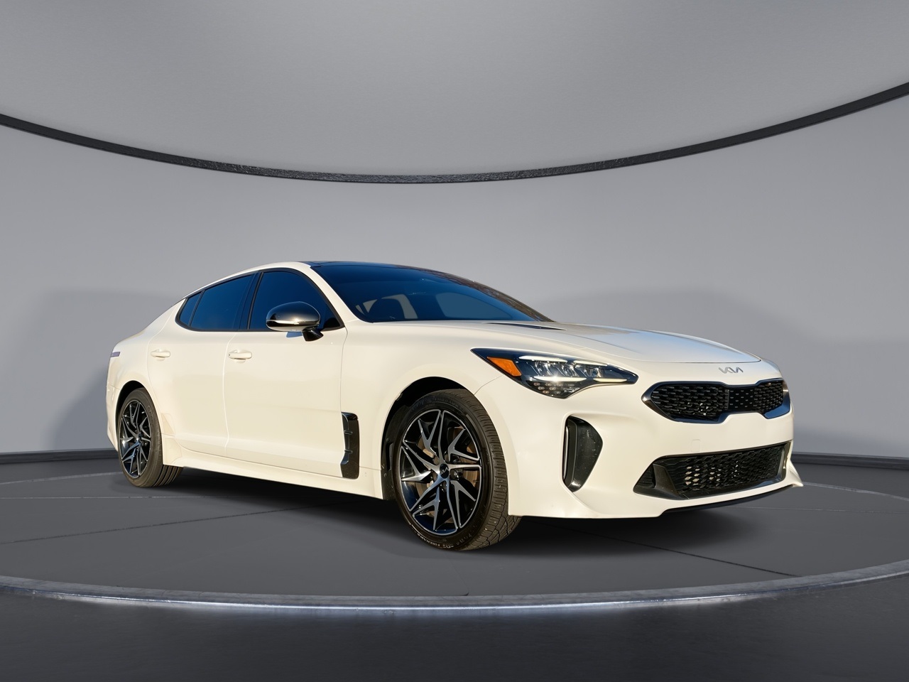 2022 Kia Stinger GT-Line's photo