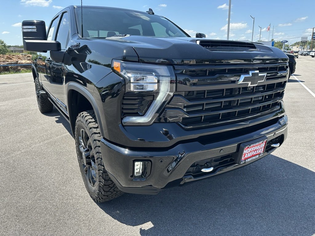 2025 Chevrolet Silverado 2500HD High Country photo 7