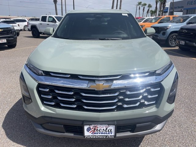 2026 Chevrolet Equinox LT photo 2