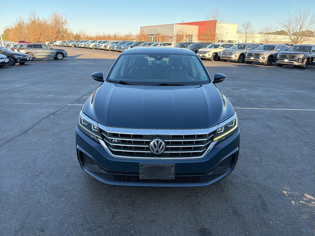 2020 Volkswagen Passat R-Line