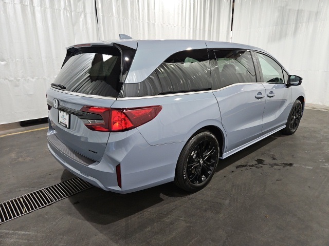 2026 Honda Odyssey photo 3