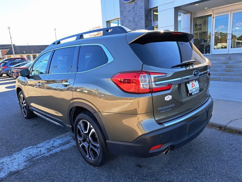 2024 Subaru Ascent Touring photo 4