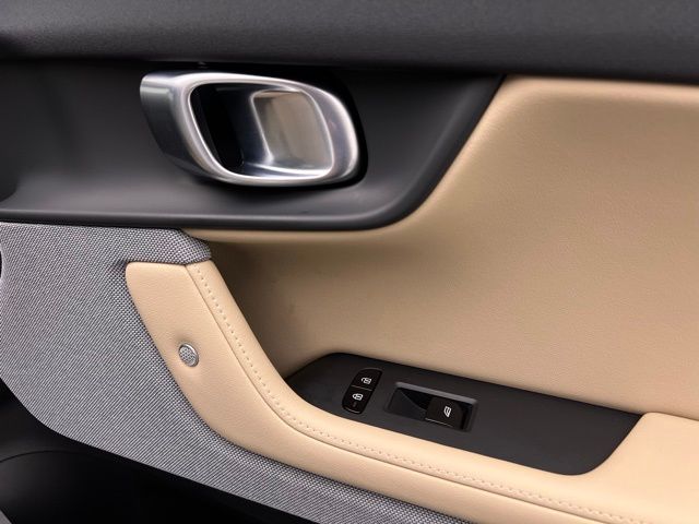 2022 Polestar PS2 e-AWD photo 13