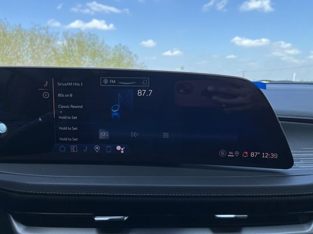 2025 Cadillac XT4 Premium Luxury photo 16