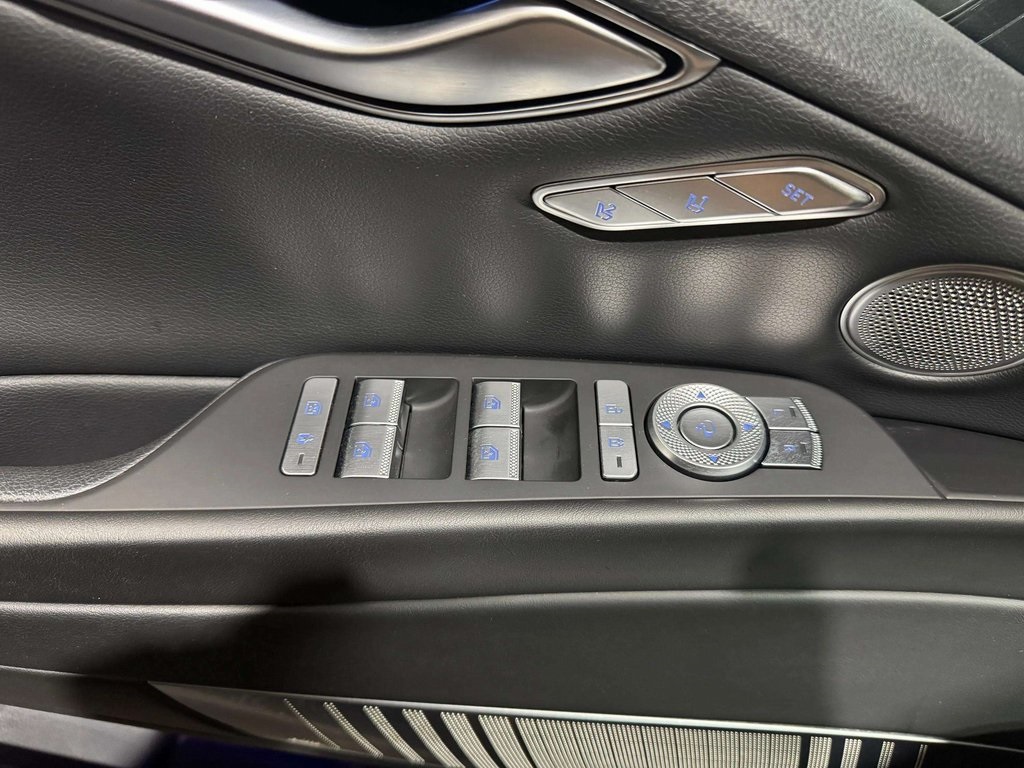 2023 Genesis GV80 photo 18