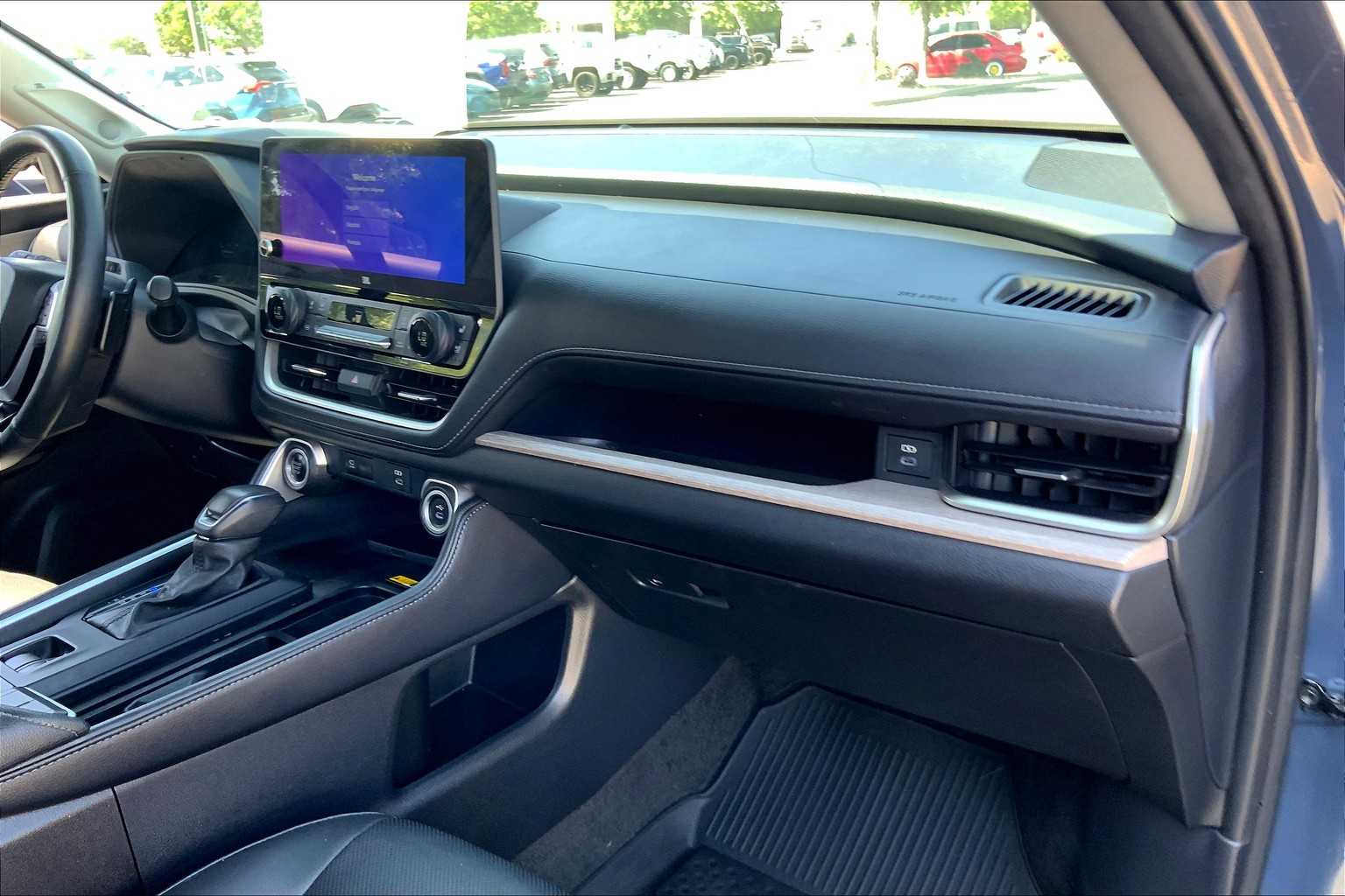 2024 Toyota Grand Highlander Platinum photo 15