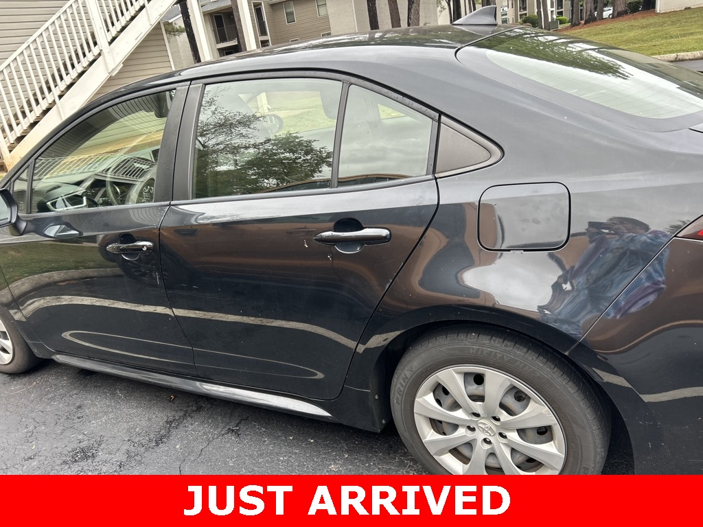 2020 Toyota Corolla LE photo 3