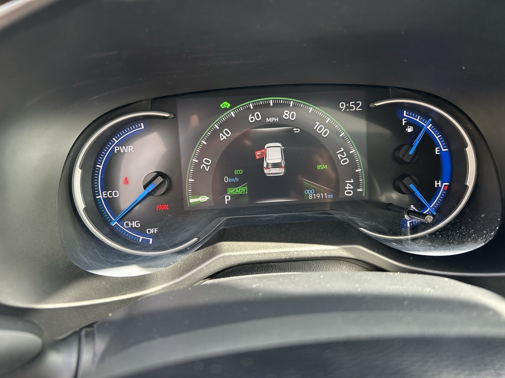 2020 Toyota RAV4 Hybrid XSE photo 16